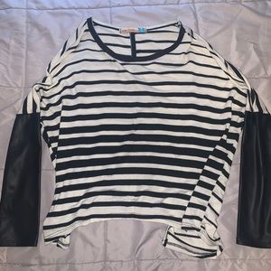 Black & White Long sleeve